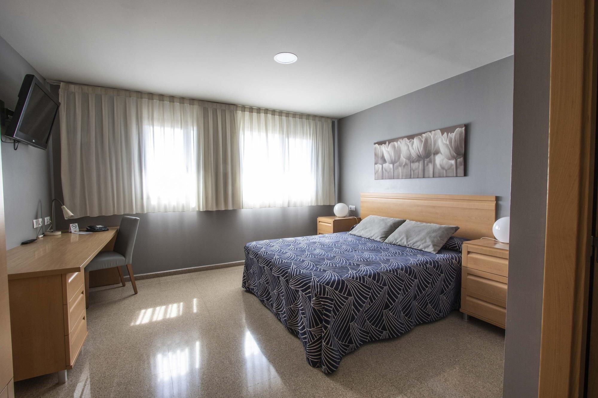 วิลลา อโลจาเมียนโท อิ คอนเกรโซส Hotel San Vicente Raspeig ภายนอก รูปภาพ