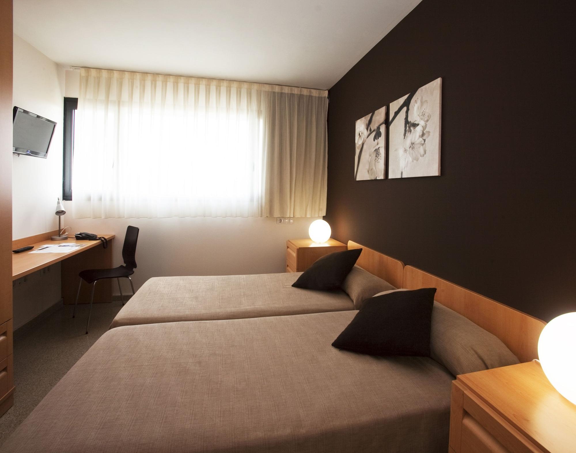 วิลลา อโลจาเมียนโท อิ คอนเกรโซส Hotel San Vicente Raspeig ภายนอก รูปภาพ