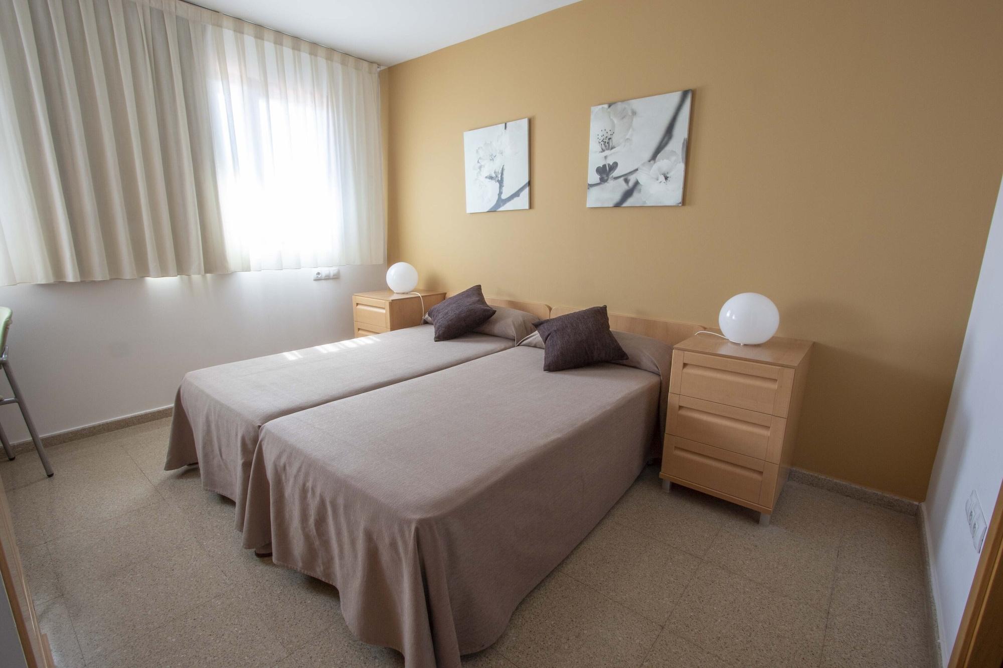 วิลลา อโลจาเมียนโท อิ คอนเกรโซส Hotel San Vicente Raspeig ภายนอก รูปภาพ