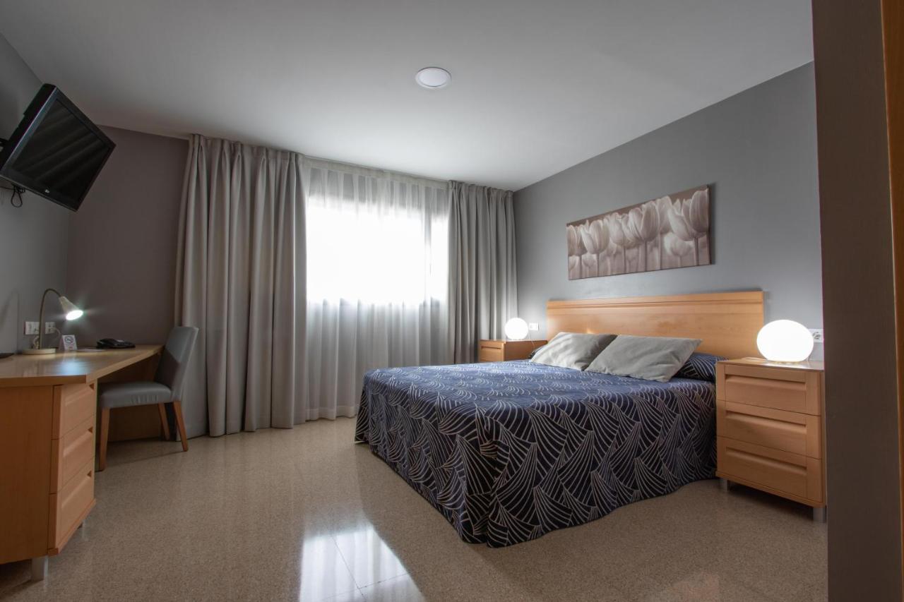 วิลลา อโลจาเมียนโท อิ คอนเกรโซส Hotel San Vicente Raspeig ภายนอก รูปภาพ